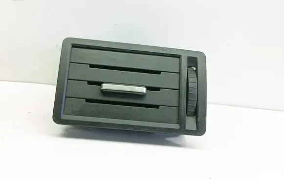 Ford Focus C-MAX Dashboard side air vent grill/cover trim 3M51R018B08