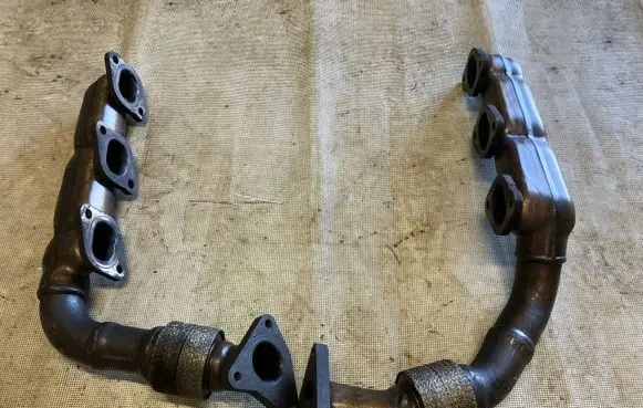 Mercedes-Benz E W211 Exhaust manifold A6421420102