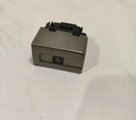 Seat belt warning relay