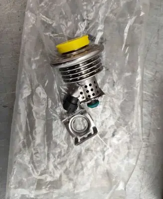 Land Rover Range Rover Evoque L551 AdBlue injector LR166795 LR134711