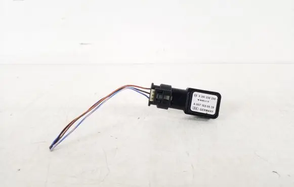 Mercedes-Benz C W205 Sensor A0071530528