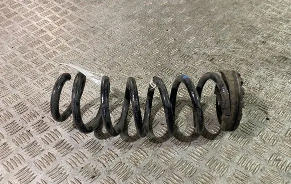 Land Rover Evoque II Rear coil spring K8D25B749DB