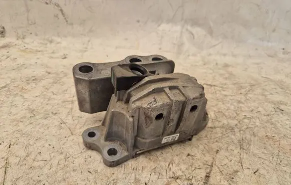 Fiat Tipo Engine mount bracket 00520176180