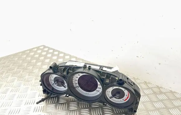 Mercedes-Benz C W204 Speedometer (instrument cluster) A2C33221600 A2049004108 2049018903