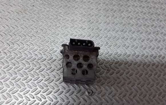 BMW 3 E36 Heater blower motor/fan resistor 83902419
