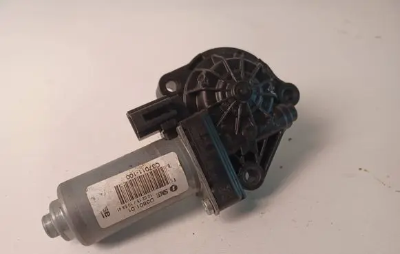 Mercedes-Benz C W205 Seat adjustment motor C37011100 C37011-100 D3801.01