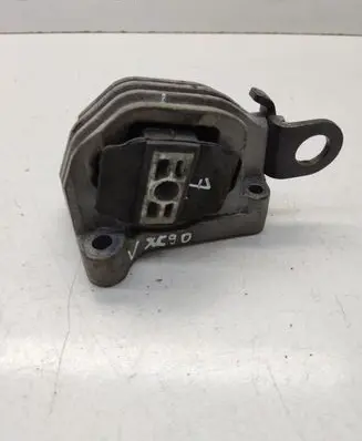 Volvo XC90 Engine mount bracket 326D20