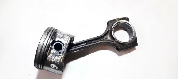 Honda Accord Piston with connecting rod