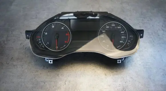 Audi A6 C7 Speedometer (instrument cluster) 4G8920950K 0263678024