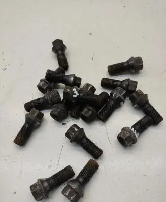 Mini Cooper Countryman R60 Nuts/bolts 