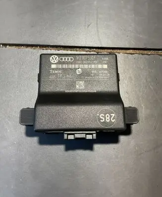 Volkswagen Golf Plus Gateway control module 1K0907530F 1K0907951