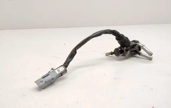 Mercedes-Benz Vito Viano W447 AdBlue injector A2C15889800 13821