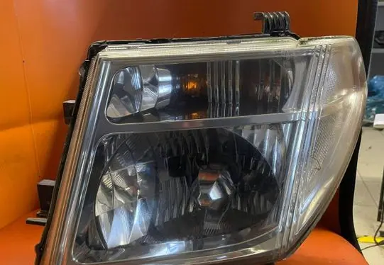 Nissan Pathfinder R51 Headlight/headlamp 26060EB50A
