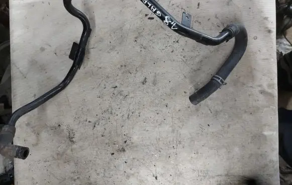 Coolant pipe/hose