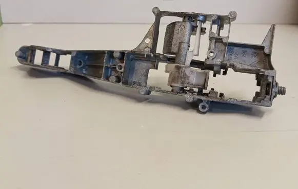 Citroen Jumpy Front door exterior handle/bracket 1199D2 1201M2