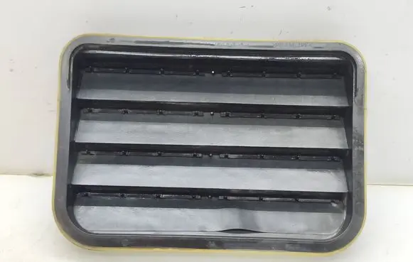 Porsche Cayenne (92A) Quarter panel pressure vent 7PP819181A