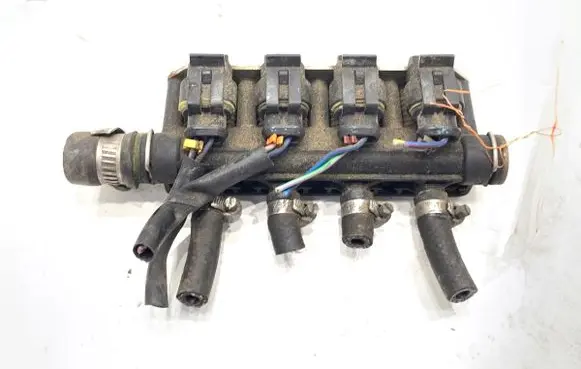 Toyota Avensis T250 LP gas injector 67R-017064