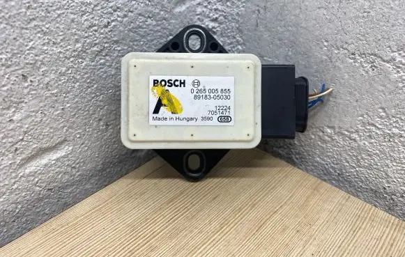 Toyota Verso ESP acceleration yaw rate sensor 0265005855 8918305030