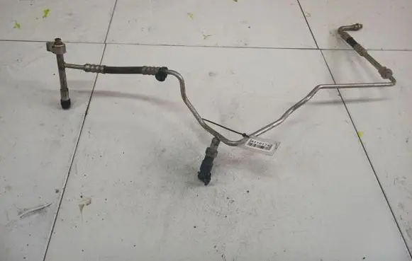 Ford Focus Air conditioning (A/C) pipe/hose 