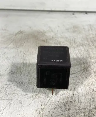 Volvo V50 Other relay 9441160