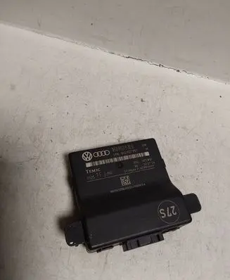 Volkswagen Golf V Gateway control module 1K0907530E 1K0907951