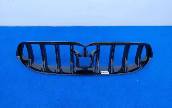 Maserati Grecale Front bumper upper radiator grill 670170829