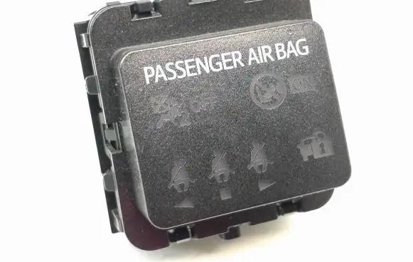 Toyota Auris E180 Seat belt warning relay 489168 1682047