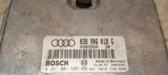 Audi A6 S6 C5 4B Engine control unit/module 038906018G 28SA3301 0281001609