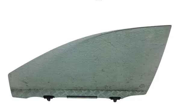Toyota Auris E180 Front door window glass four-door 6810202360 43R00049