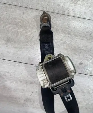 Ford Focus Front seatbelt 33032388GF 2103060514