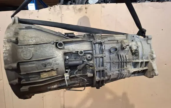 BMW X1 E84 Manual 6 speed gearbox 23007635768 7635768 1089401095