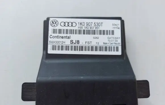 Volkswagen Touran I Gateway control module 1K0907530T