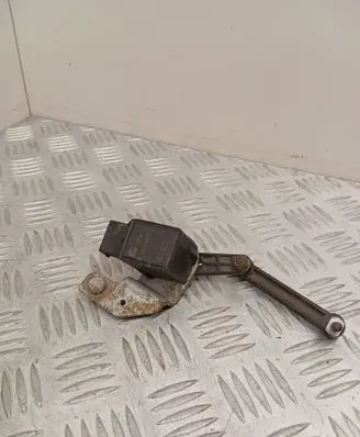 BMW 5 E60 E61 Rear height level sensor lever 1093697
