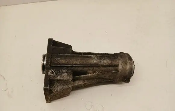 BMW X5 E70 Driveshaft support bearing bracket 7552542 24168110 31507552542