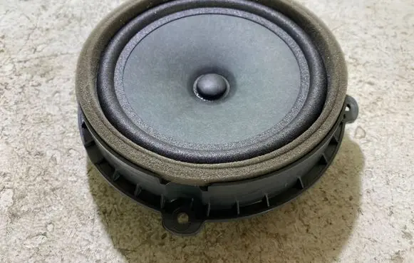 KIA Sportage Front door speaker 14320H2232 96340F2100 8941034804A