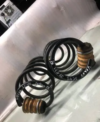Volvo XC40 Front coil spring 32221903