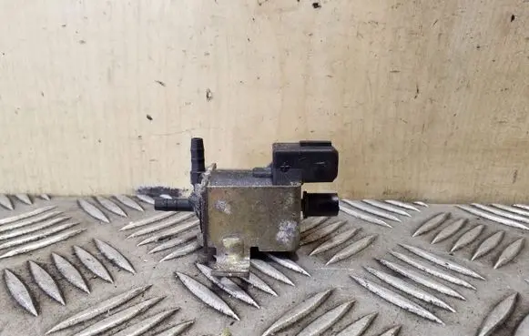 Volkswagen Transporter - Caravelle T4 Vacuum valve 028906283 72169313
