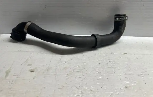 Volvo S90, V90 Engine coolant pipe/hose 31474845