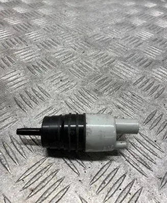Mercedes-Benz C W205 Windscreen/windshield washer pump A0998660121