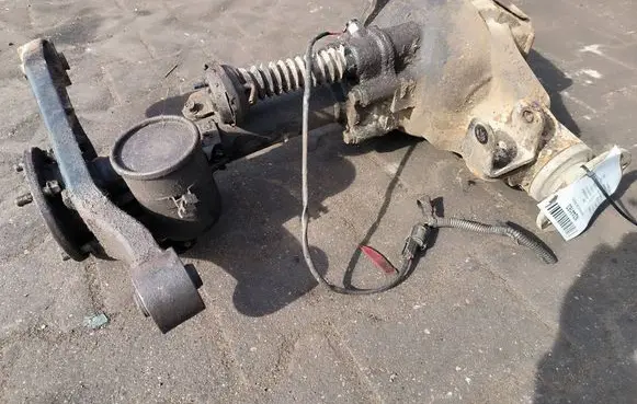 Front differential bracket