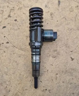 Audi A3 S3 8P Fuel injector 0414720404