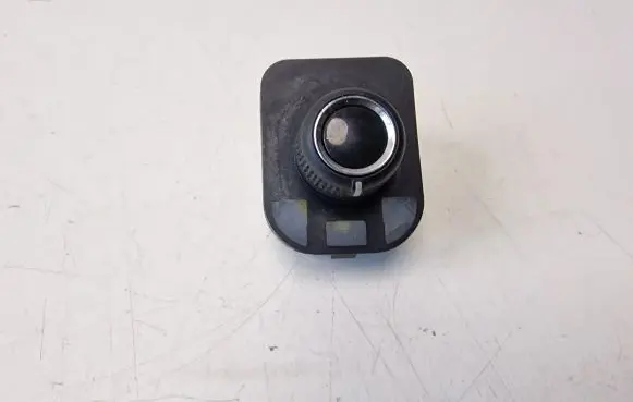Audi A4 S4 B8 8K Wing mirror switch 8K0959565B