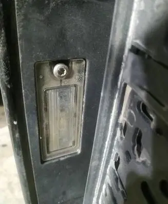 Volvo V70 Number plate light