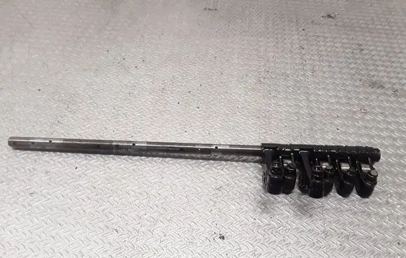 Volkswagen Touran I Valve rocker arm 