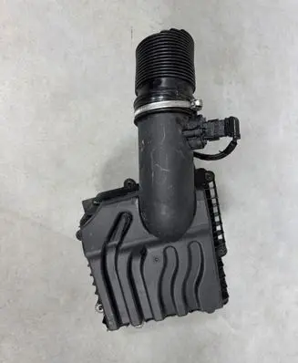 Maserati Levante Air filter box 670174975