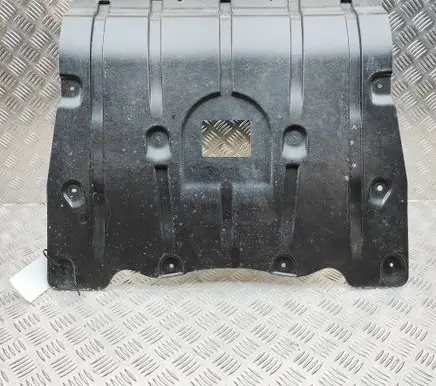 BMW X5 G05 Engine splash shield/under tray 7424879
