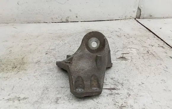 Audi A6 S6 C6 4F Gearbox mounting bracket 4F0399113B