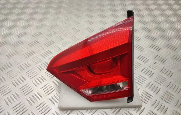 Volkswagen PASSAT B7 USA Tailgate rear/tail lights 561945094B 561945094C 561945260