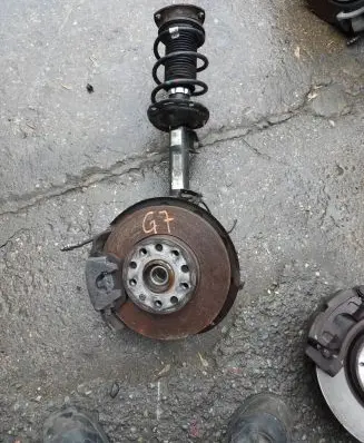 Volkswagen Golf VIII Front wheel hub spindle knuckle