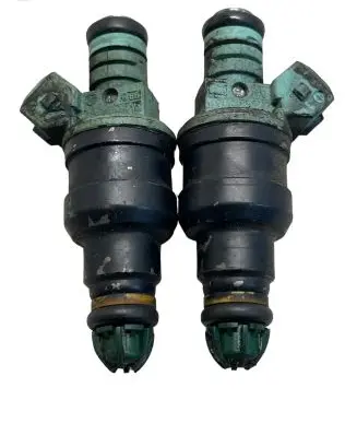 BMW 5 E39 Fuel injector 0280150415